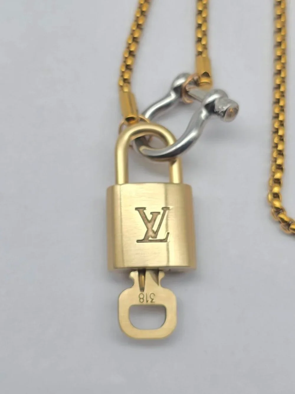 Horse Show Style Stainless Steel Chain with Authentic Louis Vuitton Padlock
